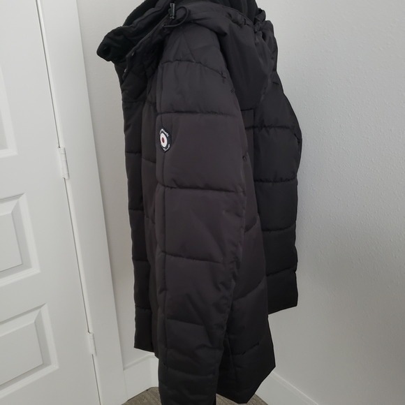 (EUC) Ben Sherman Black Puffer Quilted Jacket with Hood (Boys XL or Men's Small) - Picture 13 of 14